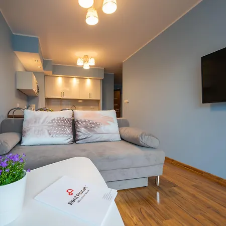 Apartman Rentplanet- Poezja - Dworcowa *