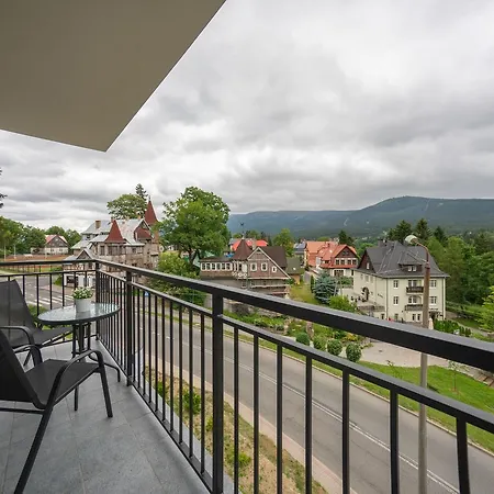 Appartement Rentplanet- Poezja - Dworcowa *